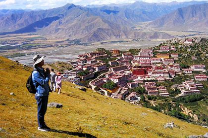 Ganden and Drak Yerpa 5 Days Experience Trekking Tour